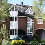Dommel Daire *